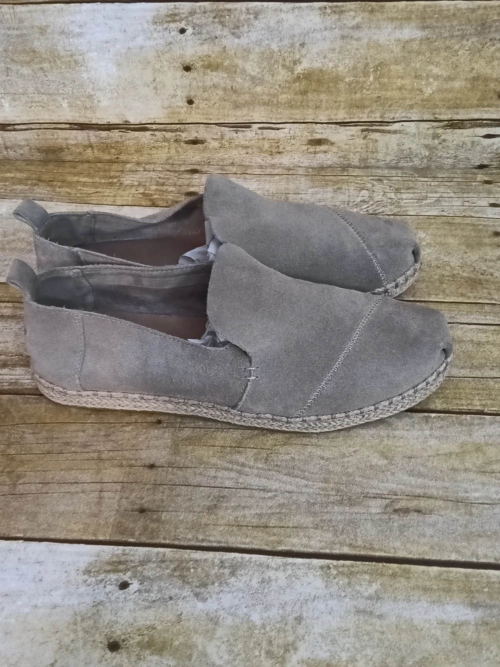 Toms Women's Slip-On Shoes Taupe Suede 9.5 W